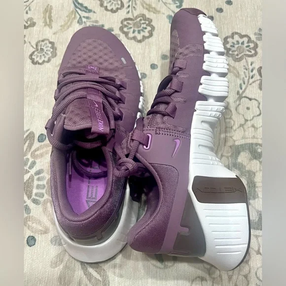 NWOT Nike Free Metcon 5 Violet Dust Women's Training Gym Shoes Size 8 - Picture 8 of 10